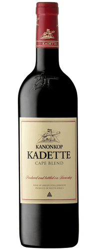 Fles rode wijn Kanonkop Kadette Cape Blend van Pinotage Cabernet Sauvignon Merlot Petit Verdot Cabernet Franc. Wijnhuis Kanonkop Stellenbosch in Zuid-Afrika. Verkrijgbaar bij Wijnstory
